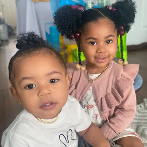 Meet your Posher, Tia